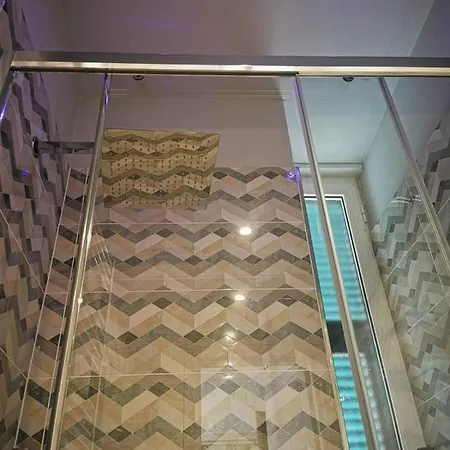 Platform Apartment La Spezia